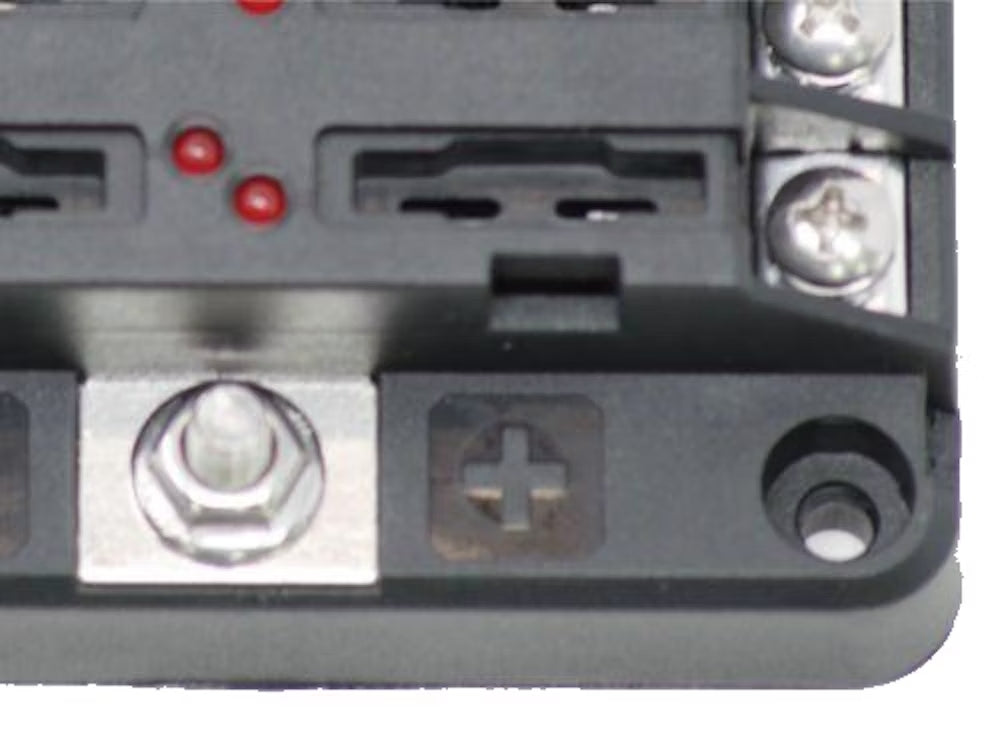 Porta Fusível Lâmina 12 Vias com LED Indicador e Tampa EGIS 8029B