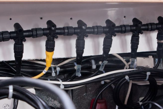Desvendando a Rede NMEA 2000: O Guia Completo